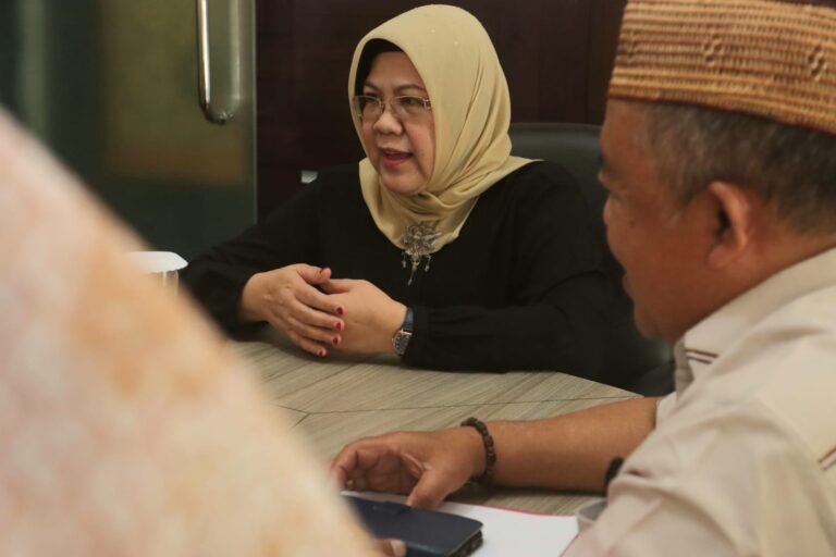 Wujudkan Kabupaten Sehat, Pj Ketua TP PKK Muba Blusukan ke Pasar Randik