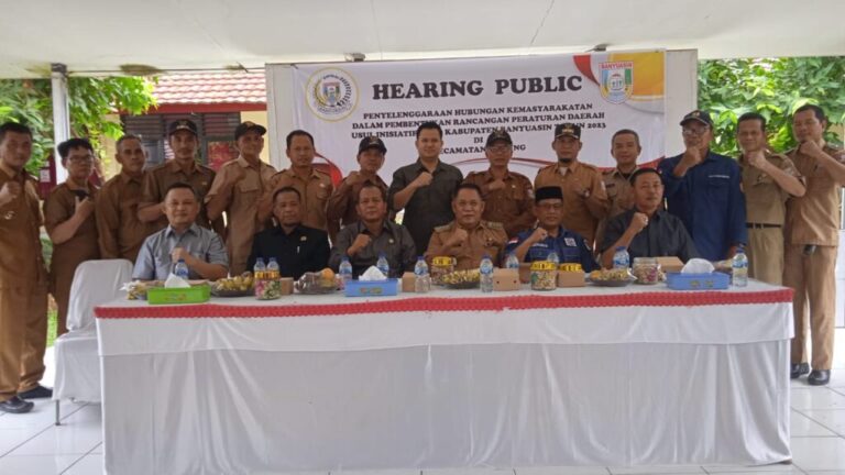 Bersama Masyarakat Kecamatan Betung, Anggota Dewan Banyuasin Bahas Lima Raperda Inisiatif