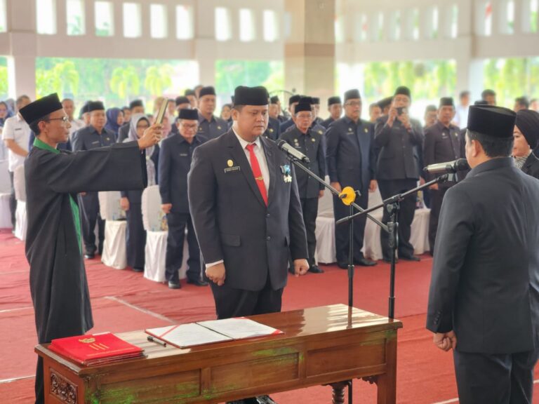 Bupati Askolani Lantik Erwin Ibrahim Sebagai Sekda Kabupaten Banyuasin