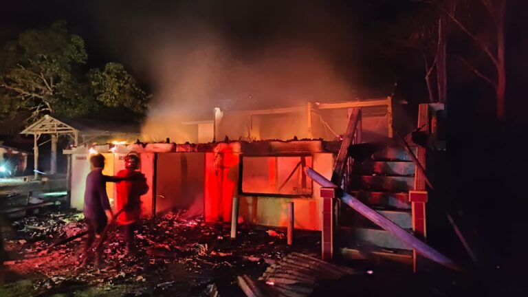 Rumah Beserta Warung Hangus Terbakar, Ternyata Ini Pemicunya