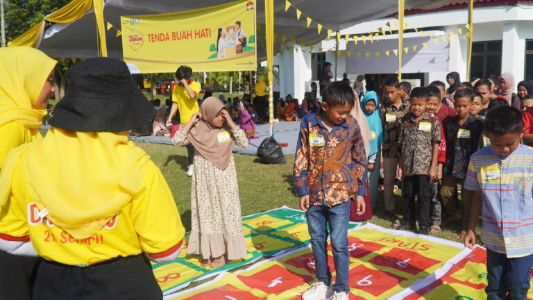 Tekankan Pentingnya Mencegah Stunting, Nestlé DANCOW FortiGro Bagikan 9 Tips Membentuk Kebiasaan Makan Baik Sejak Dini