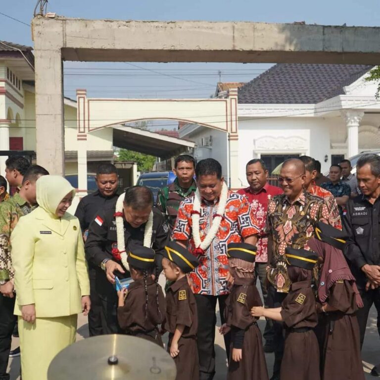 Resmikan Gedung TK Adyaksa Vll, Bupati Askolani Senang Program Banyuasin Cerdas Berjalan
