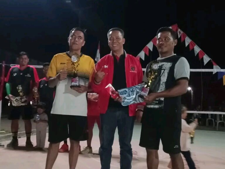 Wakil Ketua DPRD Banyuasin Hadiri Turnamen Bulu Tangkis Tingkat Desa