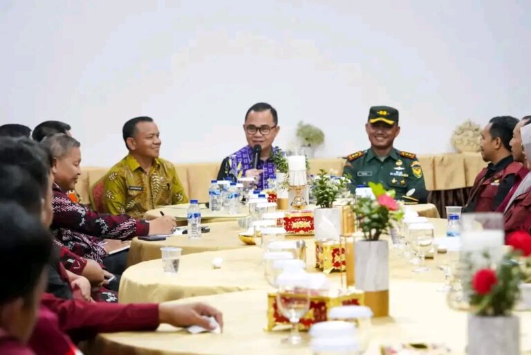 Pj Bupati Banyuasin Naikkan Bantuan Operasional PKH