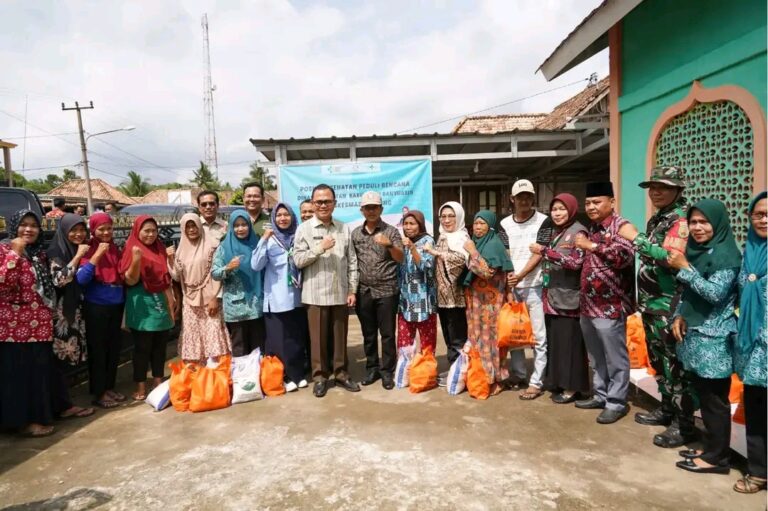 Pj. Bupati Banyuasin Hani S Rustam Salurkan Bantuan CPP Dalam Upaya Meringankan Beban Masyarakat