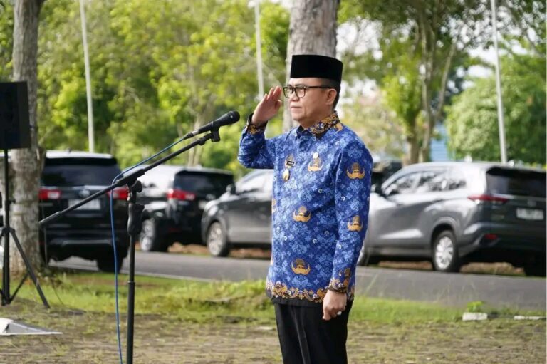 Pj Bupati Hani S Rustam Pimpin Apel Gabunga  nIngatkan ASN dan THL Kembali Fokus Bekerja
