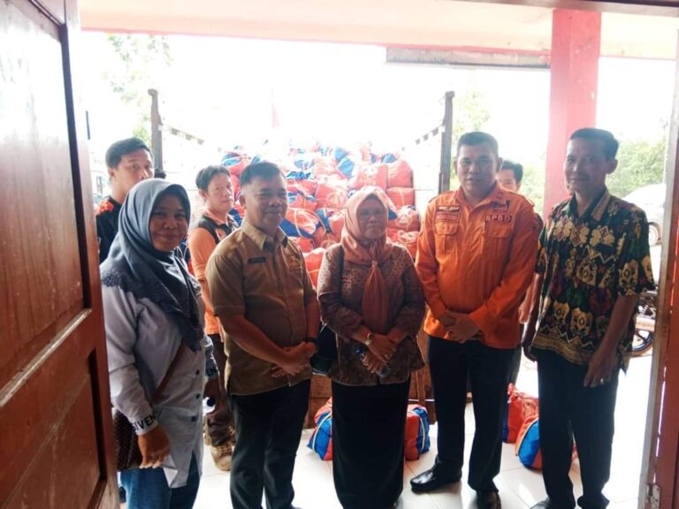 Peduli Warga Terdampak Kebakaran, BPBD Banyuasin Sigap Salurkan Bantuan Tanggap Darurat