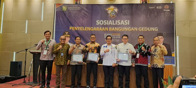 Pj Bupati Banyuasin Raih Penghargaan Terbaik ke 2 Penyelenggaraan Bangunan Gedung Melalui SIMBG
