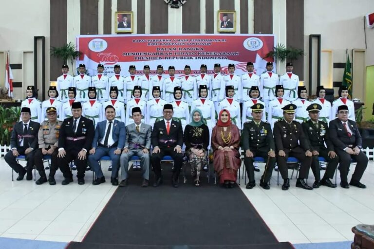 Pimpinan DPRD Banyuasin Hadiri Pelantikan Anggota Paskibra