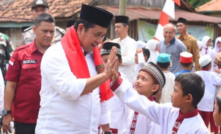 Sejarah di Tangan Askolani Jasi, Angka Kemiskinan Sentuh Satu Digit