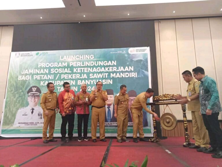 Pj Bupati Banyuasin Launching Program Perlindungan Jaminan Sosial Ketenagakerjaan