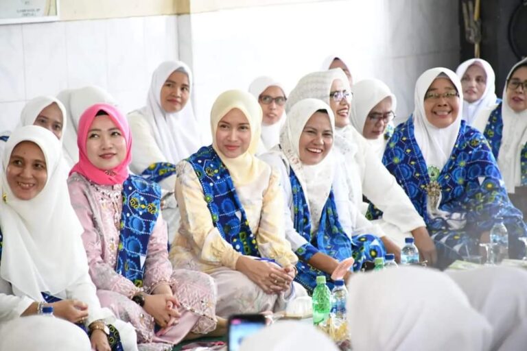 Pengajian Rutin BKMT Banyuasin, Kehadiran Adhitya Trinia Farid Sangat Dinanti