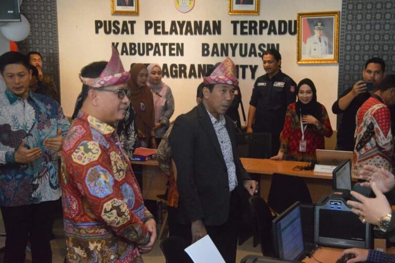 Pj. Bupati Banyuasin Sambut Sekjen Ombudsman RI Di Gerai Pelayanan Terpadu Citra Grand City