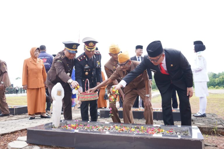 Pemkab Banyuasin Tabur Bunga di Taman Makam Pahlawan, Lestarikan Sejarah Perjuangan memang