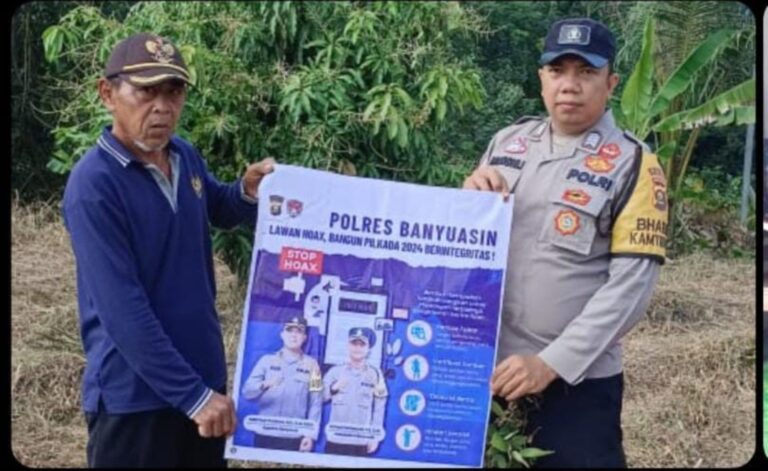 Bhabinkamtibmas Ajak Warga Banyuasin Jaga Kerukunan Jelang Pilkada 2024