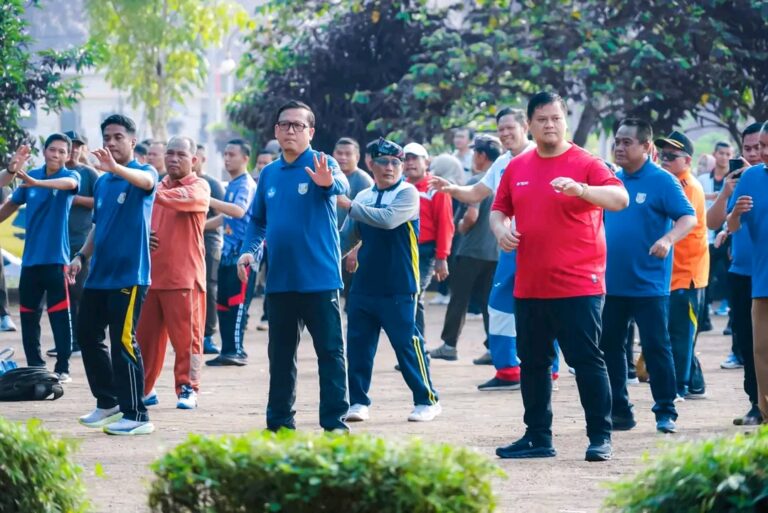 Pj Bupati Banyuasin Muhammad Farid Pimpin Senam Bersama di Taman Kota Pangkalan Balai