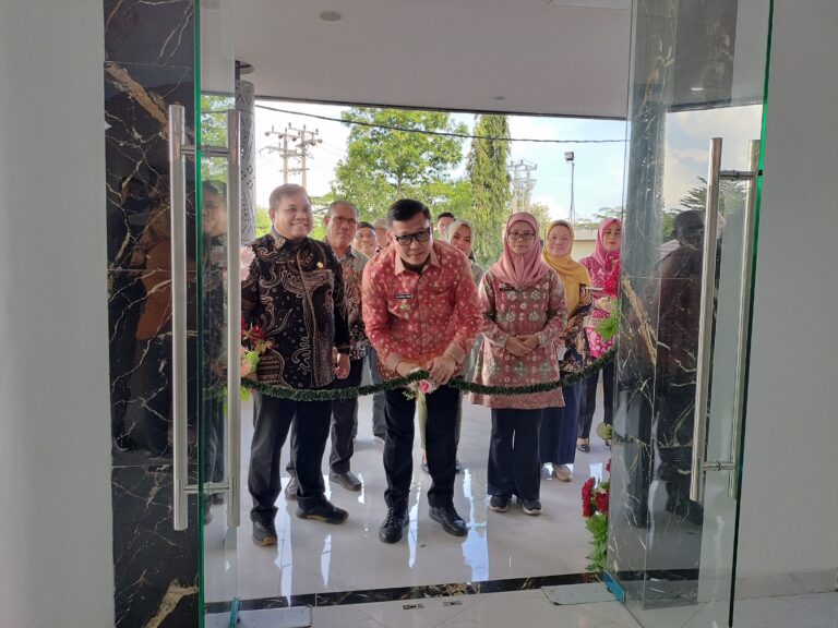 Pj Bupati Banyuasin Resmikan Gedung Poli Klinik RSUD Banyuasin