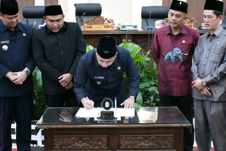 Askolani Tegaskan Komitmen Bangun Banyuasin, Tanggapi Rekomendasi DPRD atas LKPJ 2024