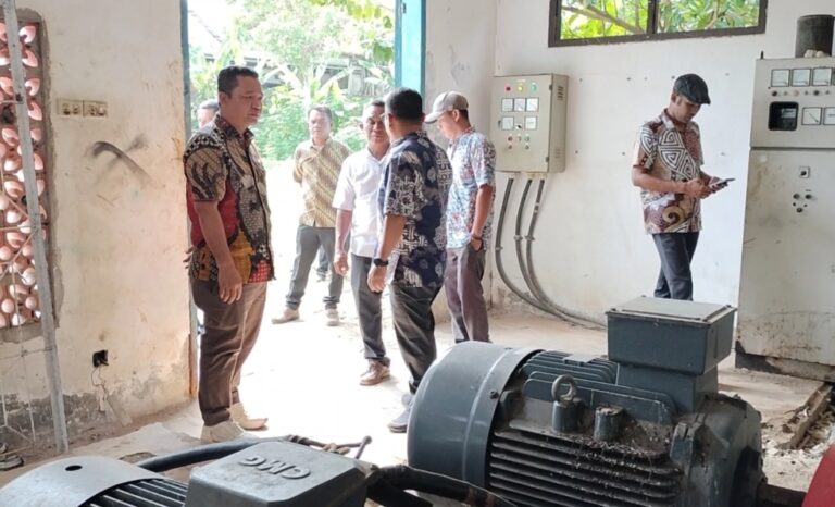 Anggota DPRD Banyuasin Syarifuddin Tinjau Pelayanan PDAM Tirta Betuah Cabang Pangkalan Balai