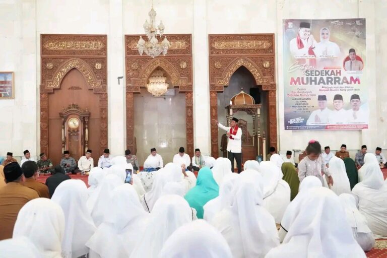 Gebyar Sedekah Muharram 1447 H, Bupati Askolani Ajak Hijrah Hati dan Pikiran Menuju Muslim Lebih Baik