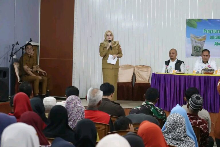 Wakil Bupati Banyuasin Launching Penyaluran Bantuan Pangan di Desa Pulau Harapan