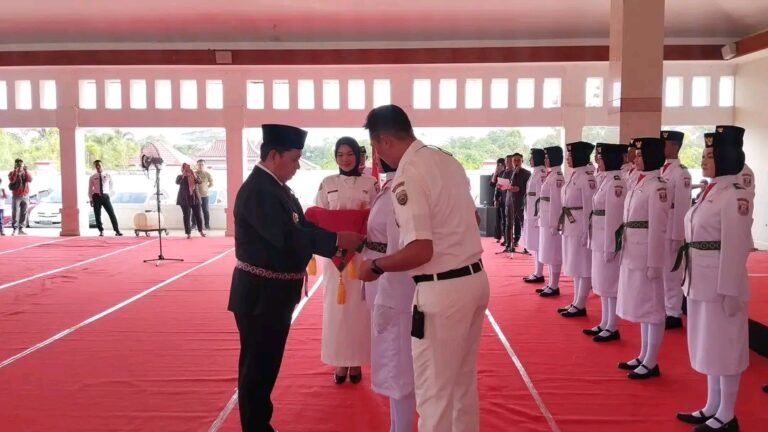 Bupati Banyuasin Kukuhkan Paskibraka Kabupaten Banyuasin Tahun 2025