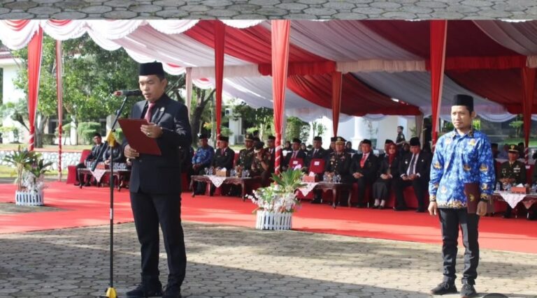 Anggota DPRD Banyuasin Sucipto Bacakan Teks Pancasila pada Upacara Hari Kesaktian Pancasila 2025