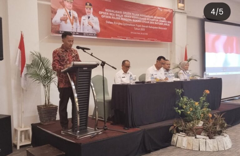 KEPALA BAPENDA BANYUASIN BUKA SOSIALISASI OPSEN DAN PAJAK DAERAH DI OPI INDAH HOTEL