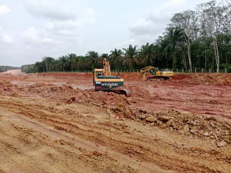 Diduga Gunakan Galian C Ilegal, Vendor Proyek Tol Tempino–Betung di Keluang Disorot