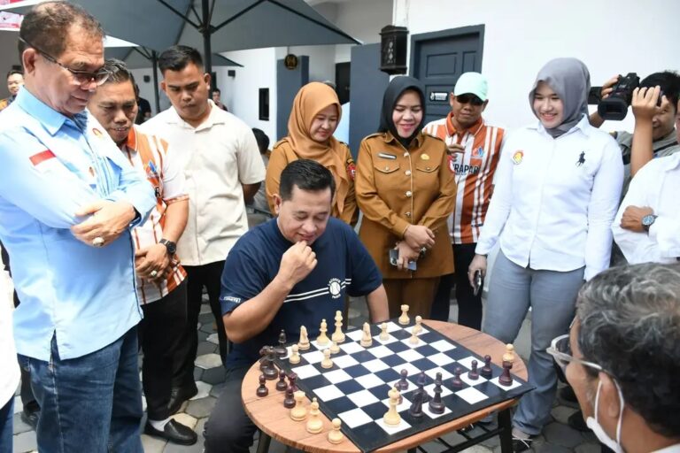 Meriahkan HUT Banyuasin ke-24, Bupati Askolani Buka Open Tournament Catur Cepat Swiss System 7 Babak