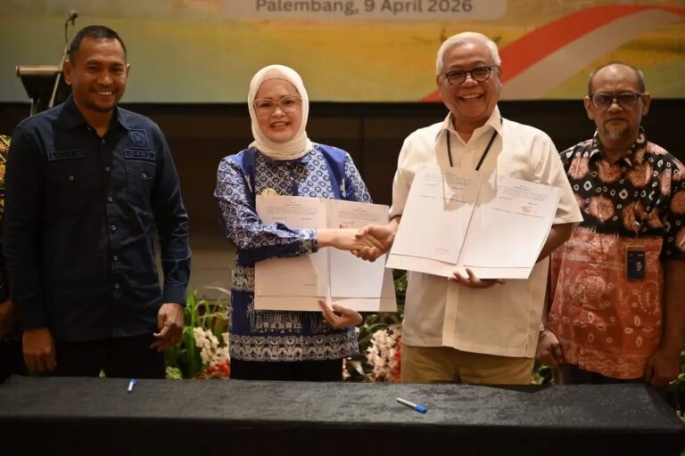 Wabup Banyuasin Teken Hibah Infrastruktur Pasca Panen, Dorong Penguatan Lumbung Pangan Nasional