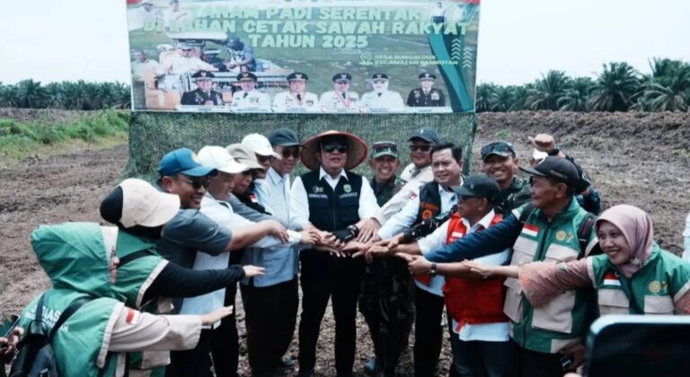 ‎Dukung Ketahanan Pangan, Tanam Padi Serentak Digelar di Lahan Cetak Sawah Rakyat Banyuasin
