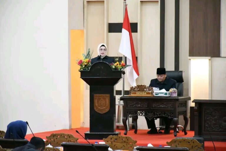 Wabup Netta Sampaikan Nota Pengantar Raperda Pertanggungjawaban APBD 2025