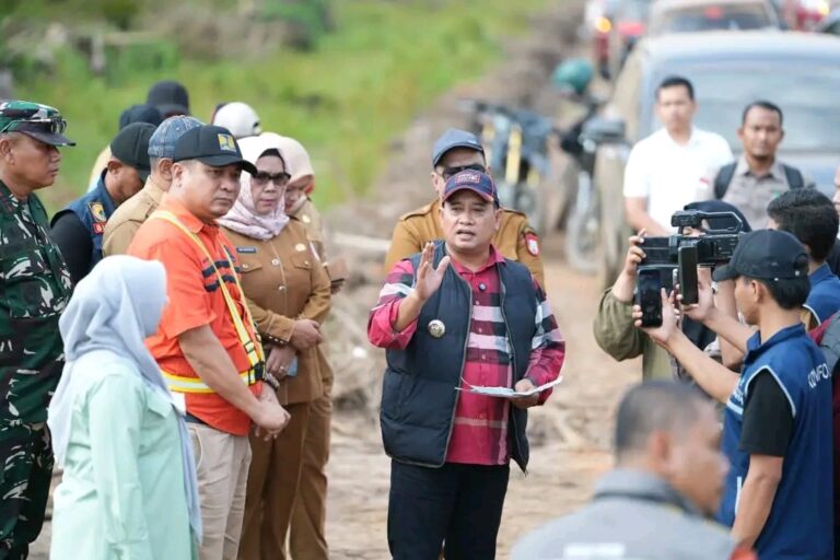 Jalan Prambahan Air Kumbang–Air Salek Mulai Digarap, Bupati Askolani Dorong Percepatan Pembangunan
