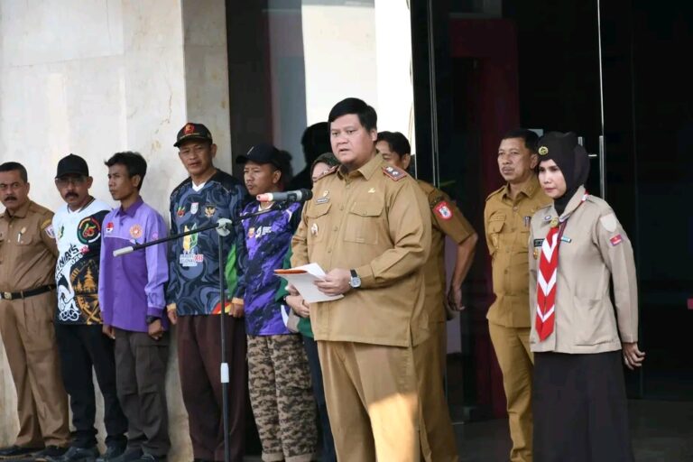Sekda Erwin Ibrahim Lepas 44 Peserta Pramuka Banyuasin ke Jamnas XII Cibubur