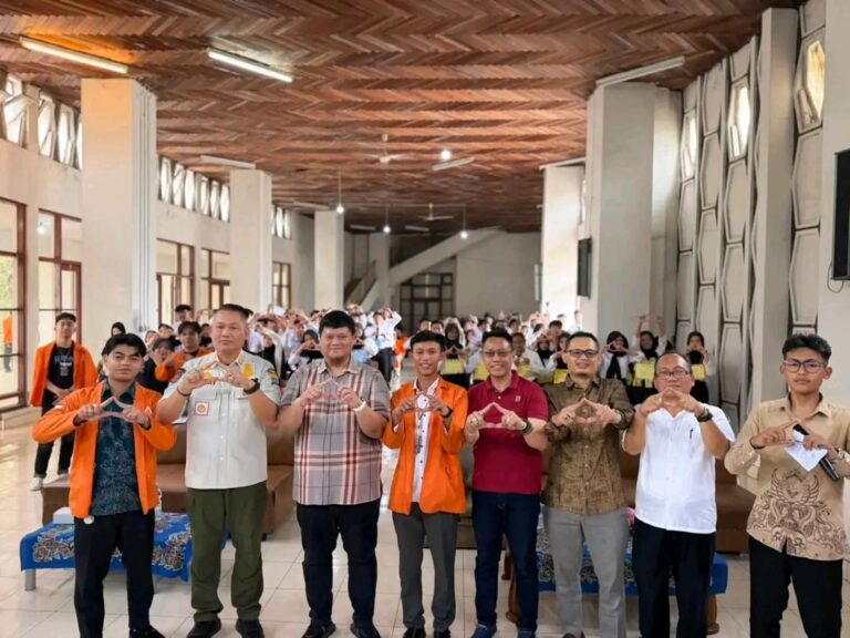 Sekda Banyuasin Motivasi Mahasiswa Baru Universitas IBA untuk Manfaatkan Masa Kuliah