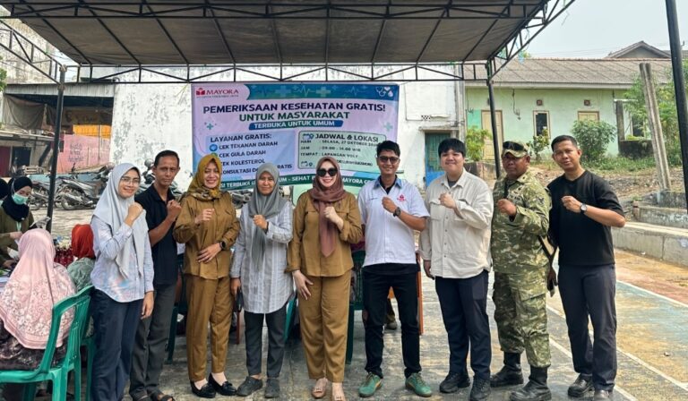 Ratusan Warga Sukamoro Serbu Pengobatan Gratis CSR PT Tirta Fresindo Jaya Plant Banyuasin 